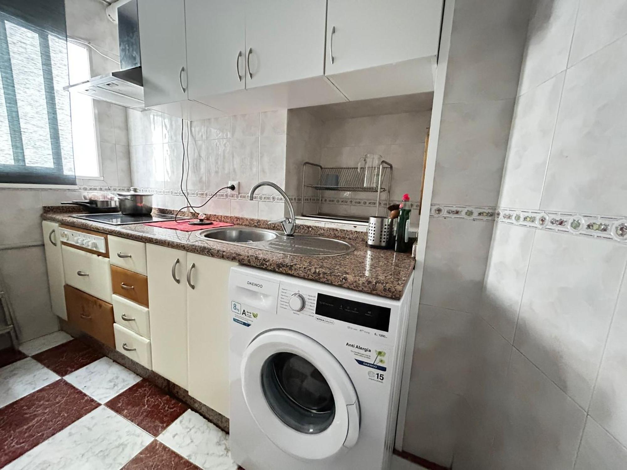 Santa Isabel Low Cost Rooms In Private House Seville Room photo